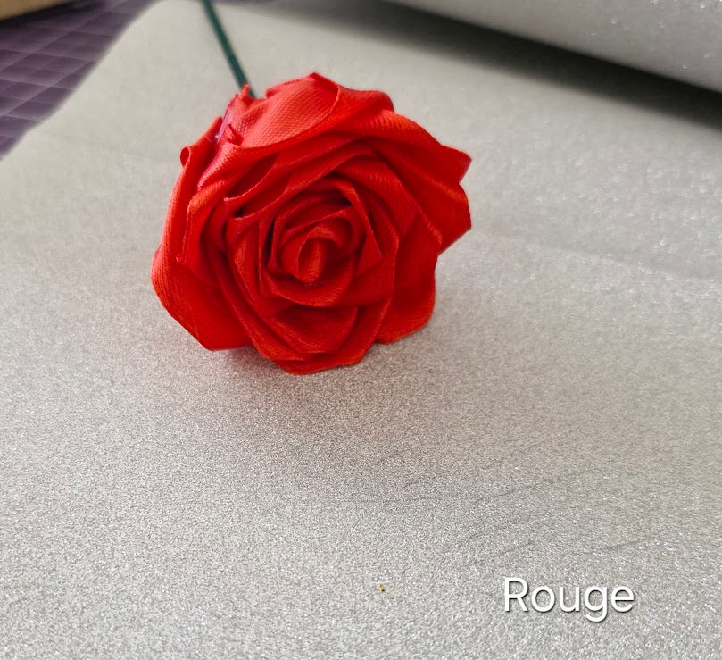 Roses éternelles en satin